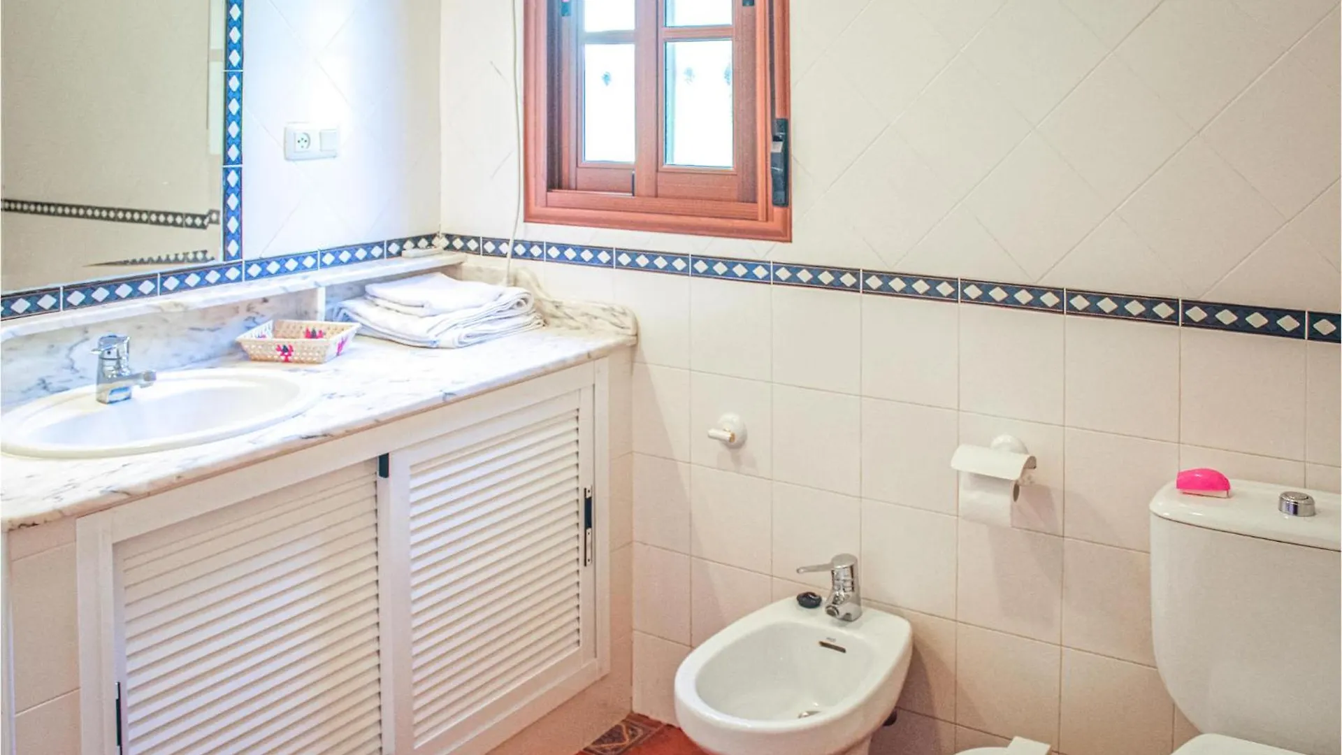 Holiday home Cozy Home In El Gastor With Outdoor Swimming Pool