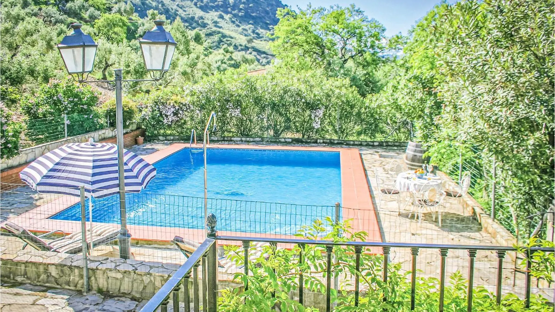 Holiday home Cozy Home In El Gastor With Outdoor Swimming Pool