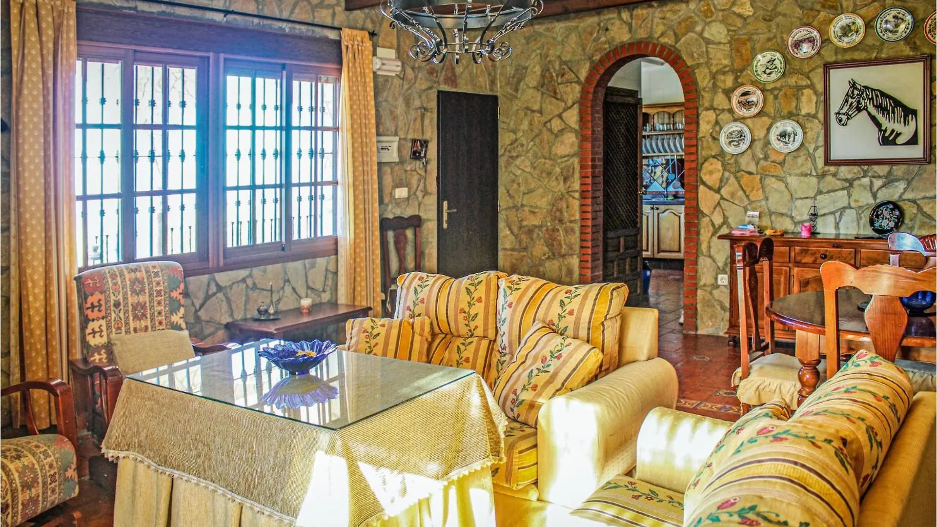 Cozy Home In El Gastor With Outdoor Swimming Pool Holiday home