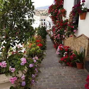  Сasa de vacaciones Casa De Flores - A Picture Perfect Location!